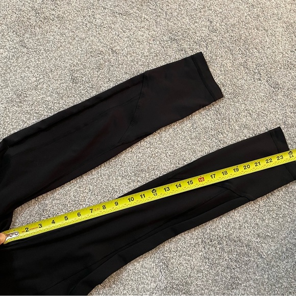 Lululemon Women's Size 4 Ankle Tight Black 24 x 24 Yoga Pants W/ Pockets - Picture 7 of 13